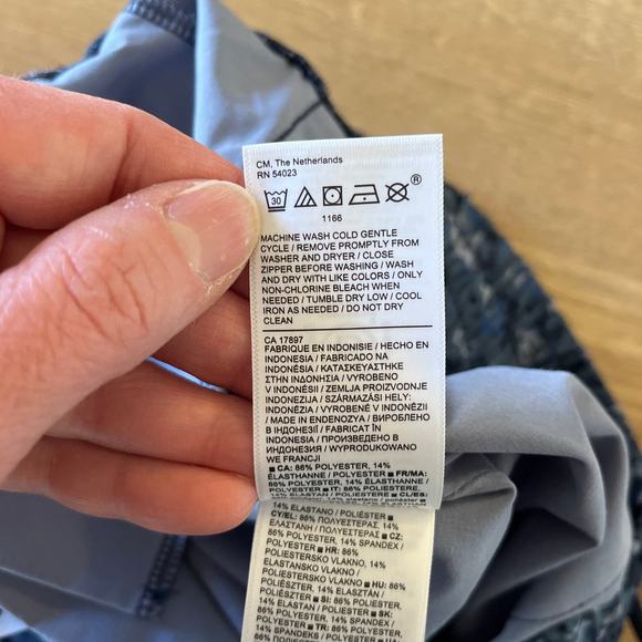 Athleta Avenue Wide Leg Crop Pant in Captive Chrome Blue Size 4P Athleisure - Picture 5 of 9